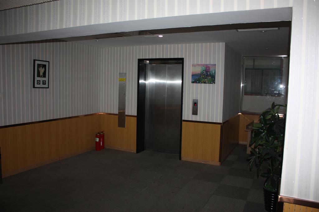 Qingdao Hongyun Jiahe Business Hotel Εξωτερικό φωτογραφία